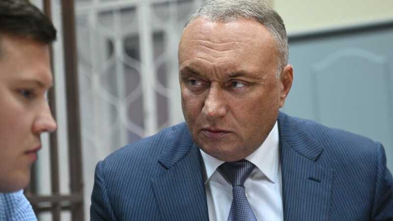 Бывший сенатор Савельев избежал ответственности за задолженности строительной компании