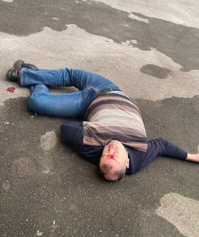В Москве высокопоставленный сотрудник Следственного комитета выпал с четвертого этажа qztikeiueiuxkmp