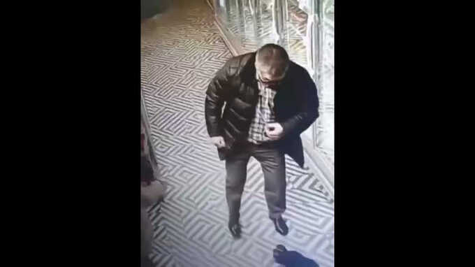 Пьяный мужчина в Курчатове напал на ребенка в магазине, считая его манекеном: Возбуждено уголовное дело за покушение на убийство малолетнего