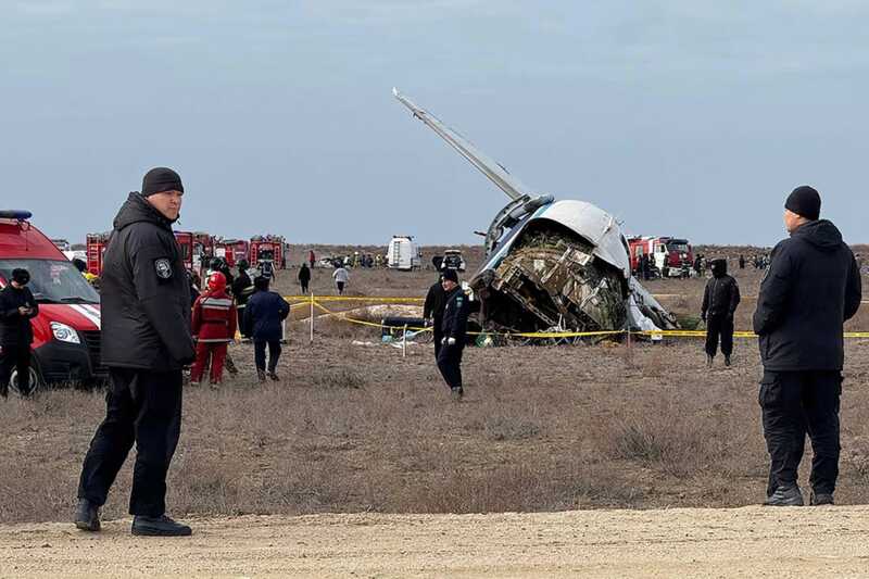 Катастрофа самолёта Embraer в Казахстане: Авиакомпания из Азербайджана приостановила выполнение рейсов в Россию