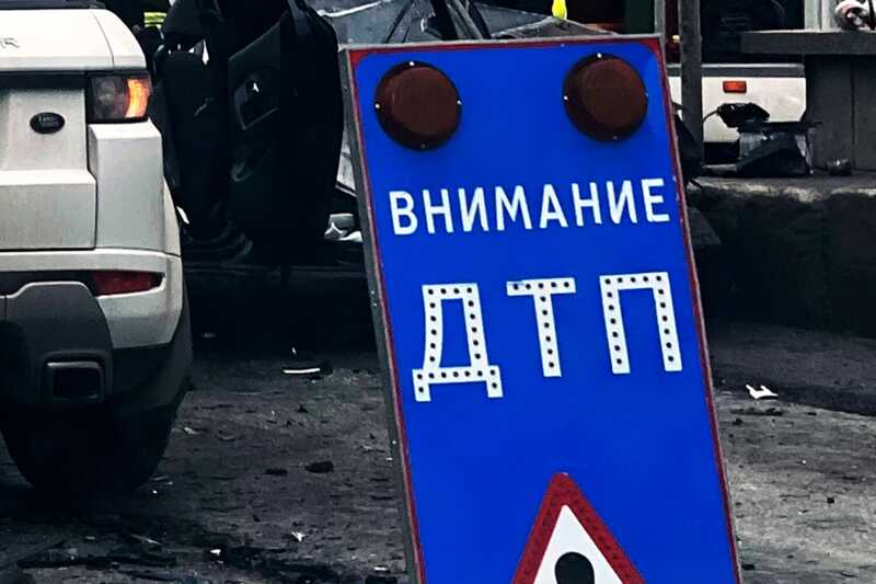 В Казахстане произошло дорожно-транспортное происшествие с участием автобуса, в котором находились юные футболисты