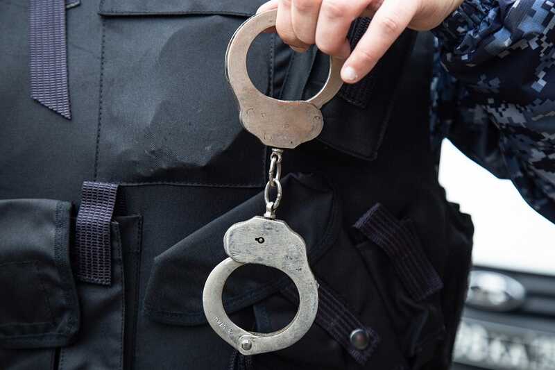 В Бурятии военнослужащий совершил насильственное действие в отношении своей дочери