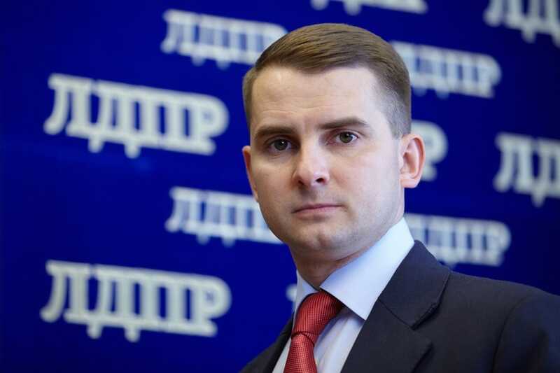 В ЛДПР назревает конфликт между "старой гвардией" и новым руководством