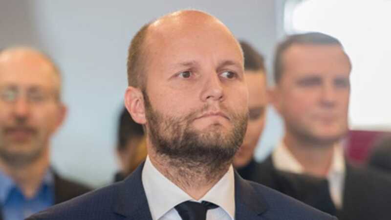 Словацкая полиция разыскивает экс-министра обороны за его поддержку Украины