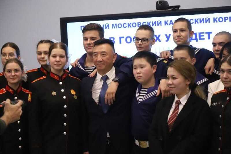 Китайский журналист, "спасённый в Чечне", вновь оказался в опасной ситуации рядом с фронтом