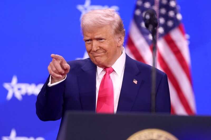 Трамп поддержал новый законодательный акт о санкциях против России, но настоял на сохранении за собой права отменять ограничения