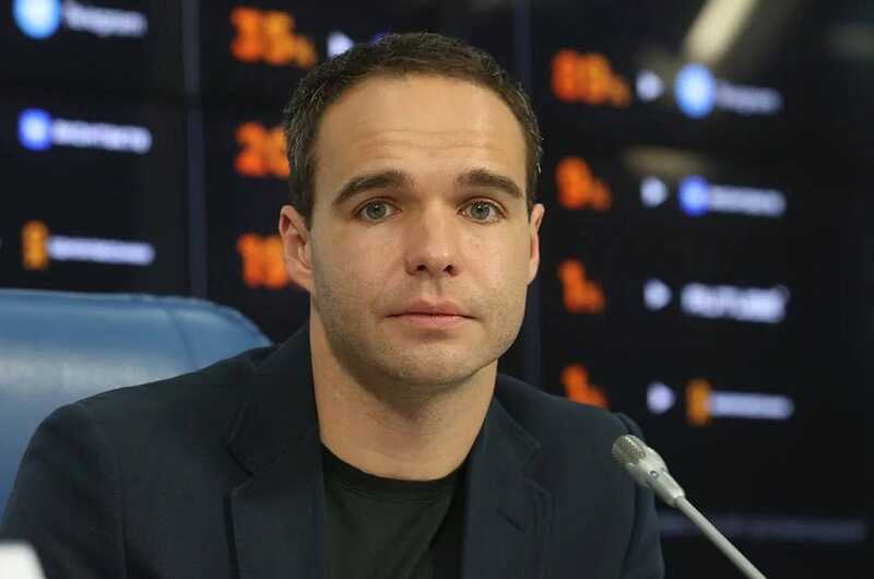 В Лефортовском суде рассматривают просьбу об аресте экс-директора РАЭК Сергея Гребенникова