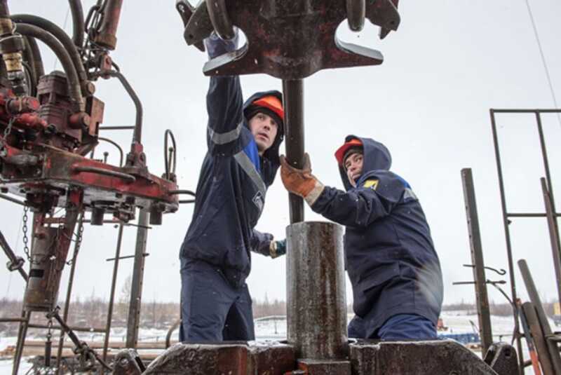 Многомиллиардные убытки и подозрительные операции: бизнес по нефтесервисным услугам в Нижневартовске разрушен Симаковыми