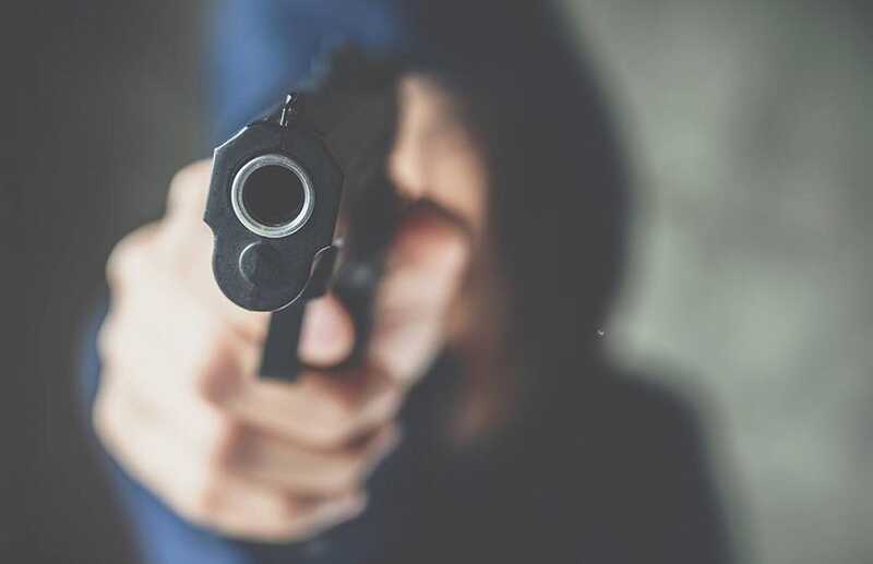 В США неизвестный начал стрельбу по выпускникам: имеются пострадавшие