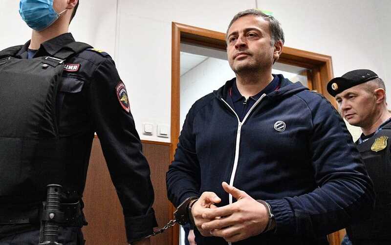 В Омске руководителя МВД по противодействию коррупции обвинили в получении взяток