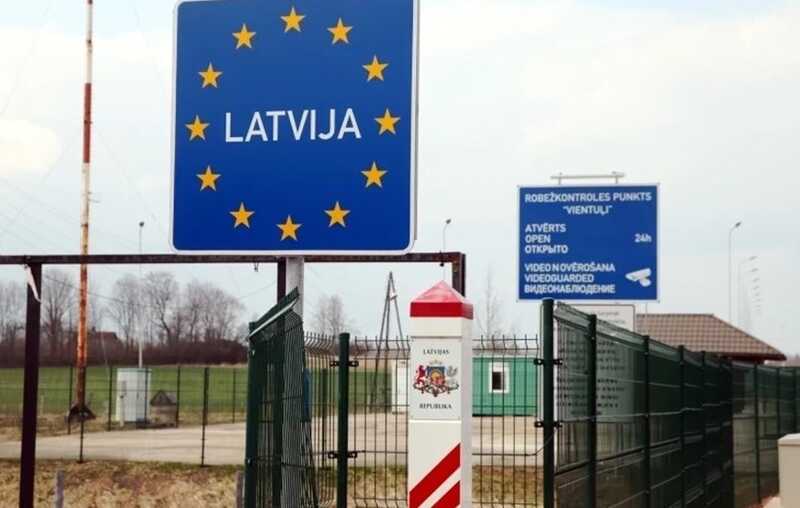 Власти Латвии усиливают миграционные правила для россиян: ограничения касаются свыше 800 человек