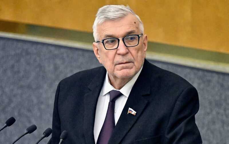 Депутат Михаил Тарасенко «был задействован» в голосованиях после смерти