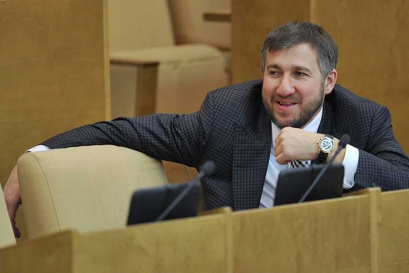 Антон Клубков утратил свободу из-за попытки покинуть незаконные бизнес-схемы депутата Григория Аникеева