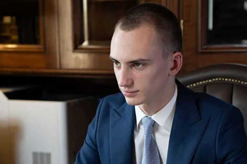 «Крёстный сын» Валентины Матвиенко Владислав Тюльпанов проводит политику по «воровскому закону»