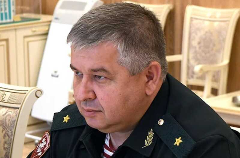 Генерал Вадим Драгомирецкий, находящийся под обвинением в коррупции, отправился на передовую вместо тюрьмы