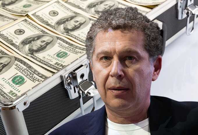 “The cleaner of dirty billions” and shadow player: how Alexander Mamut uses offshore companies and connections to enrich himself