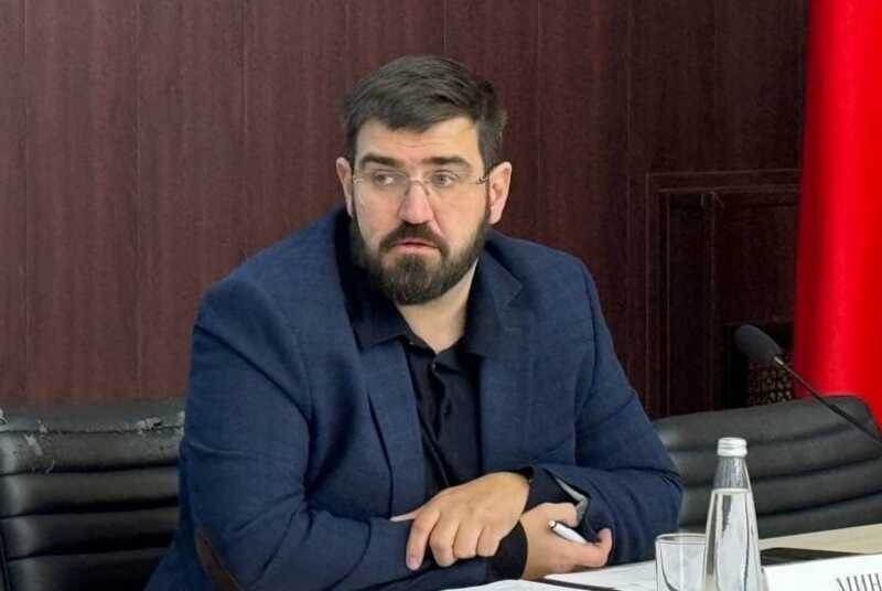 Бывший заместитель главы администрации Химок Николай Минаев уехал из России перед началом уголовного дела о взятках