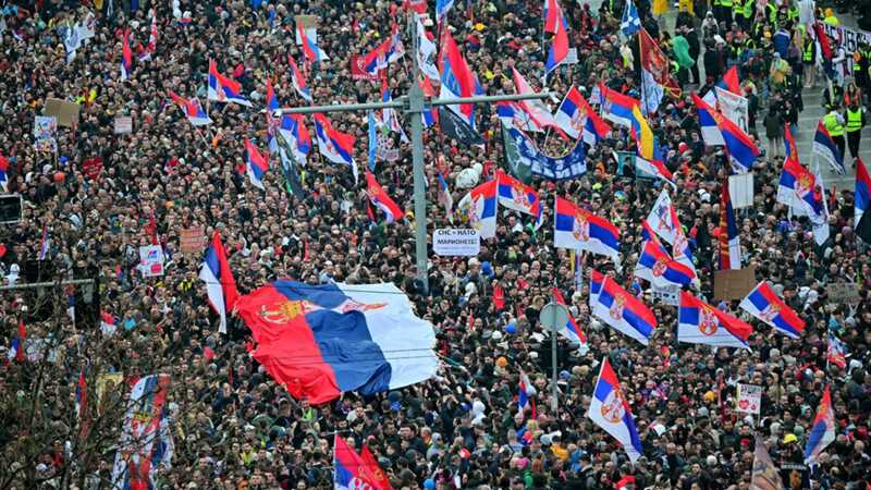 В Сербии прошли акции протеста против правительства