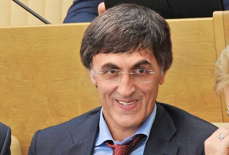 Беглого депутата Магомеда Гаджиева лишат имущества на сумму в 2 миллиарда рублей по иску прокуратуры
