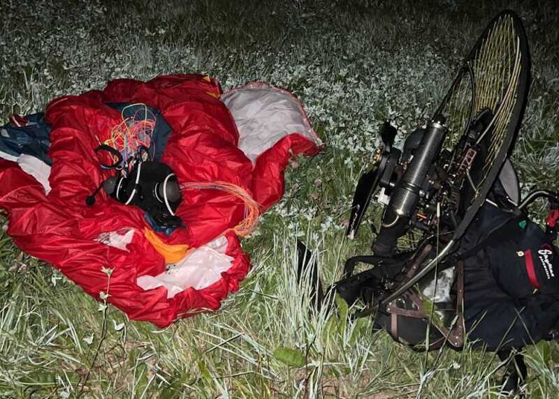 В Ленинградской области пилот параплана разбился во время ночного полёта и погиб